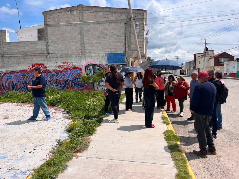 Vecinos de Huixmí Pitayas amenazan con bloquear bulevar por falta de agua | Foto: Ricardo Calleja