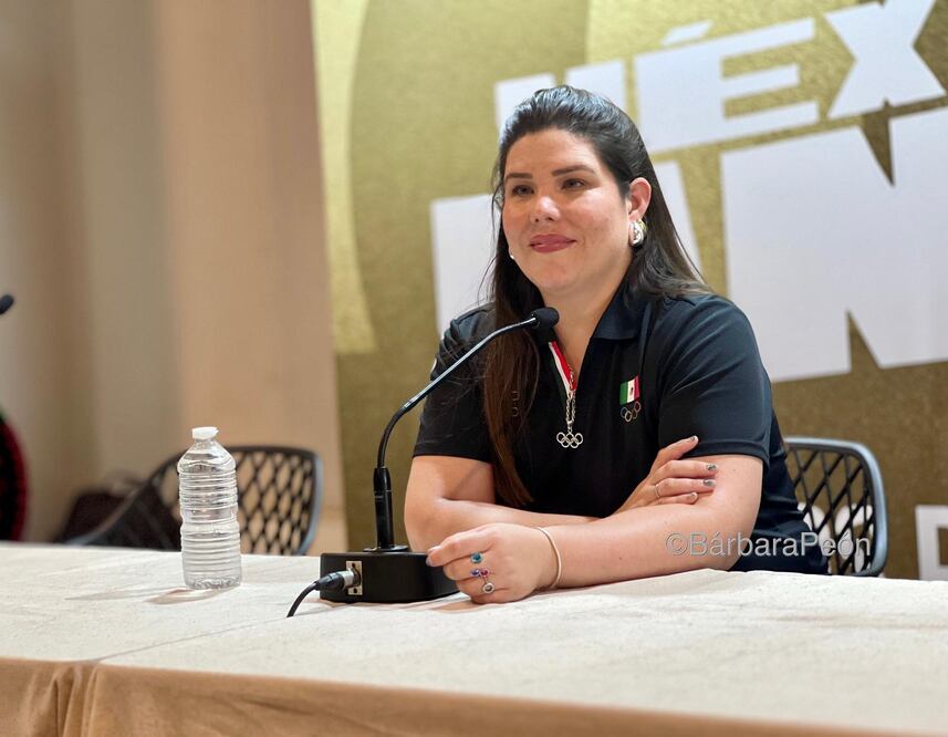 En el vibrante escenario de Casa México, la tiradora olímpica mexicana Alejandra Zavala, se presentó ante los medios de comunicación en una conferencia de prensa que capturó la atención de todos los presentes I Foto: @BarbaraPeon