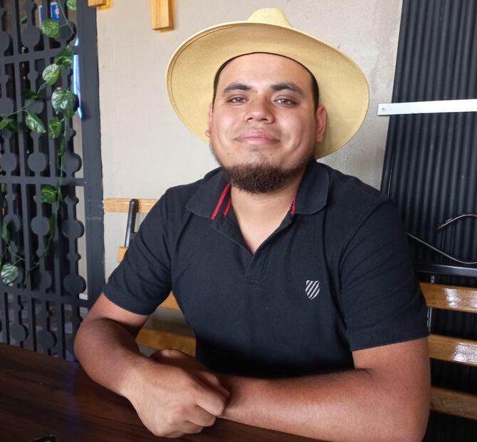 Joven cocinero tradicional de Santiago de Anaya busca difundir la riqueza gastronómica | Foto: Erika Gutierrez