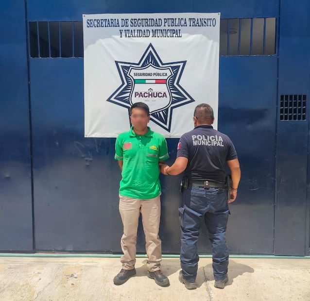 Rescatan a perro encerrado durante horas en un automóvil | Foto: SSPTyV