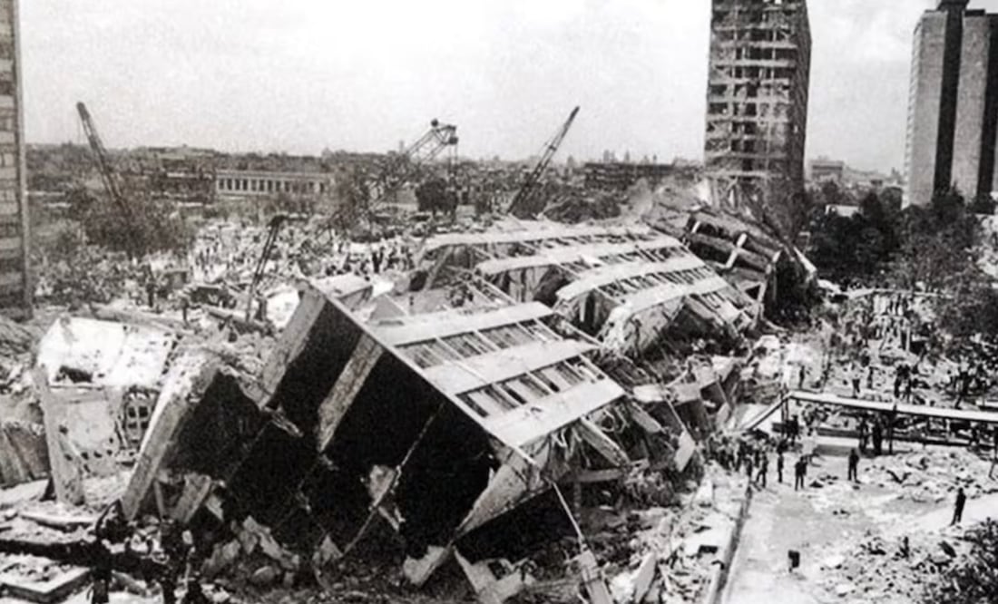 Tlatelolco fue una de las zonas con más daños tras el temblor de 1985. La mayoría de sus edificios tuvieron secuelas tras el movimiento telúrico, sin mencionar el derrumbe del inmueble Nuevo León. Cientos de vecinos quedaron sin hogar por varios meses. Foto: Archivo EL UNIVERSAL.