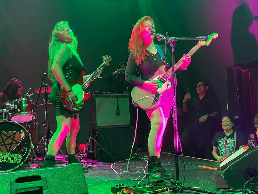 Facebook: Las Ultrasónicas