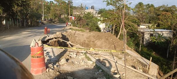 Inician reparación de tramo Huejutla-San Felipe tras dos años de peligro por deslave