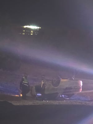 Dos volcaduras se registran la noche del domingo en la carretera México–Tuxpan