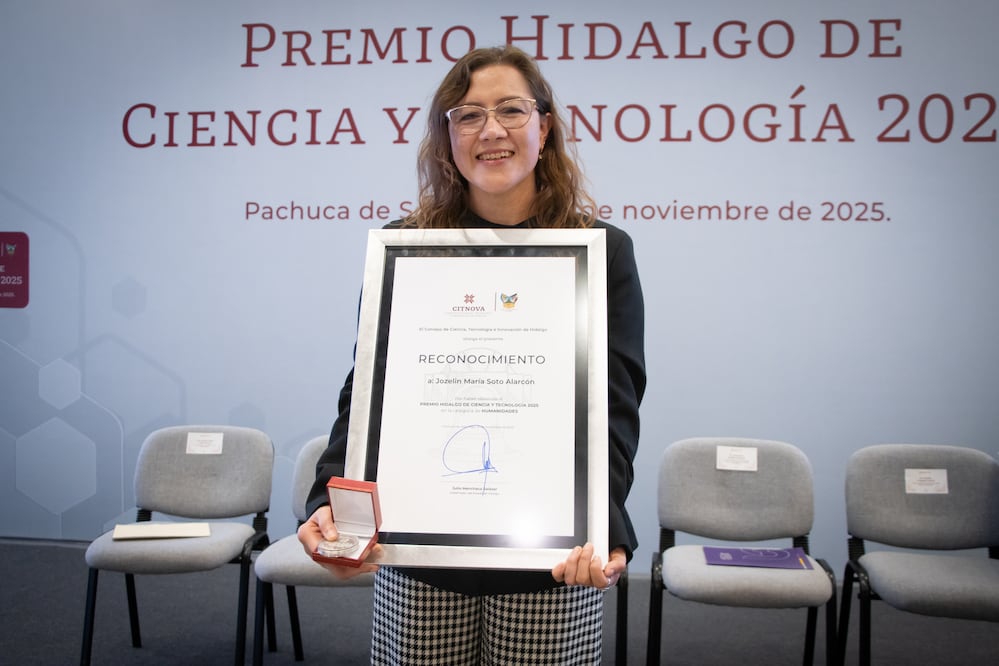 La doctora Jozelyn María Soto recibió  el Premio Hidalgo de Ciencia y Tecnología 2025 I Foto: Gobierno de Hidalgo