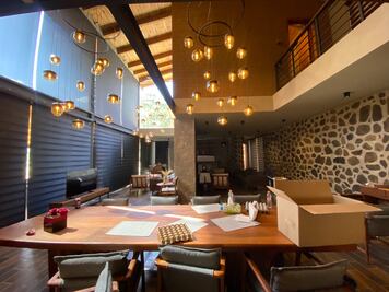 Un altar y tratamiento renal; el refugio de “El Mencho” del CJNG, por dentro 