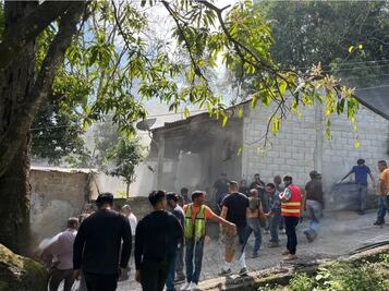 Explosión en polvorín de Jaltocán deja un herido y causa movilización de emergencia