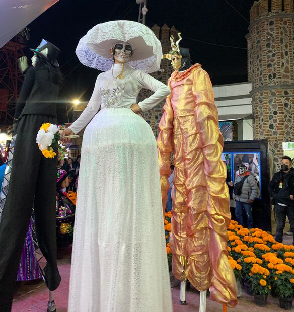 La Feria de San Francisco Pachuca cierra con el desfile de catrinas y celebraciones de Día de Muertos | Foto: OEEH
