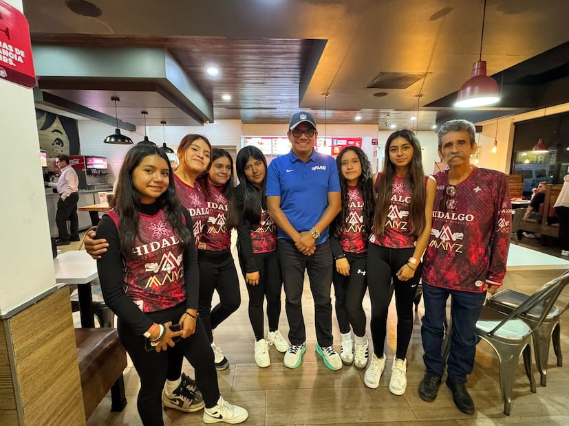 Génesis García, Melisa García, Judith Velazco, Jimena Ramírez, Julia Soriano y Camila Mejía destacaron por su compromiso y determinación al representar a Hidalgo en una competencia realizada en Chihuahua