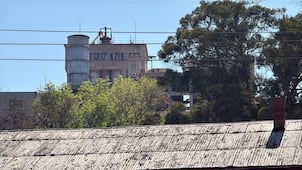 Liberan otras seis personas detenidas en la planta La Cruz Azul