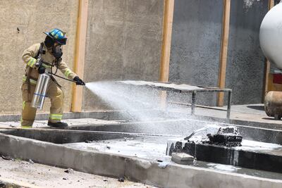 Bomberos de Pachuca se capacitan en atención de emergencias con baterías de litio