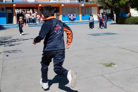 Invertirá gobierno 430.5 mdp en uniformes escolares para el ciclo 2026-2027