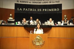 Simey Olvera responde a Viggiano y frena amagos