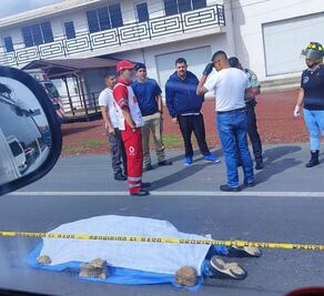 Muere motociclista tras chocar contra un poste en Huejutla