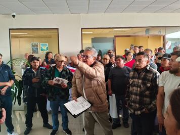 Habitantes de Jaltepec protestan en Tulancingo por falta de obras y servicios públicos y amenazan con frenar la Expo Feria