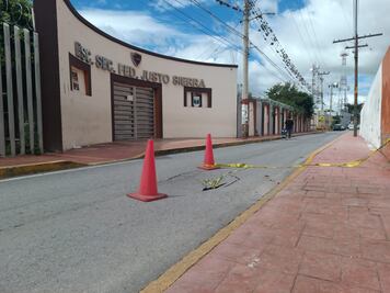 Socavón, derrumbes y deslaves, consecuencias de las lluvias en Ixmiquilpan.