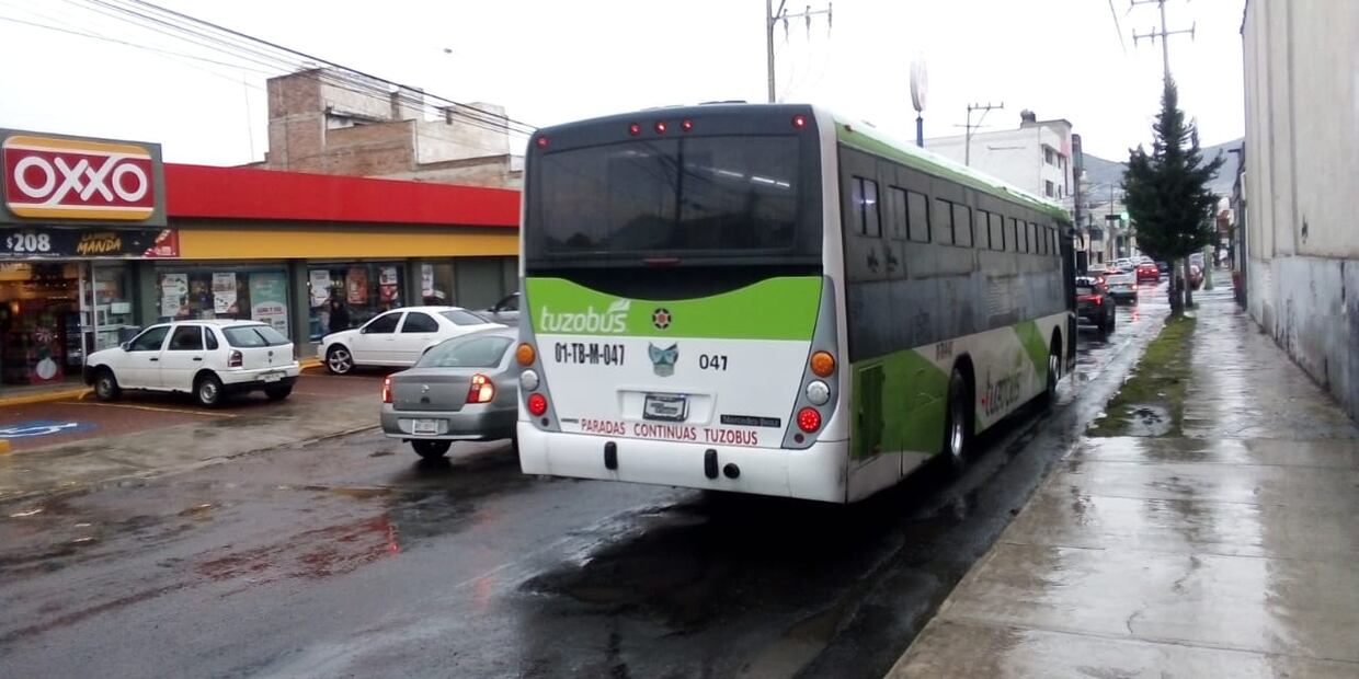 Cambio de ruta Tuzobús en estaciones cercanas a La Villita | Foto: Arturo Torres