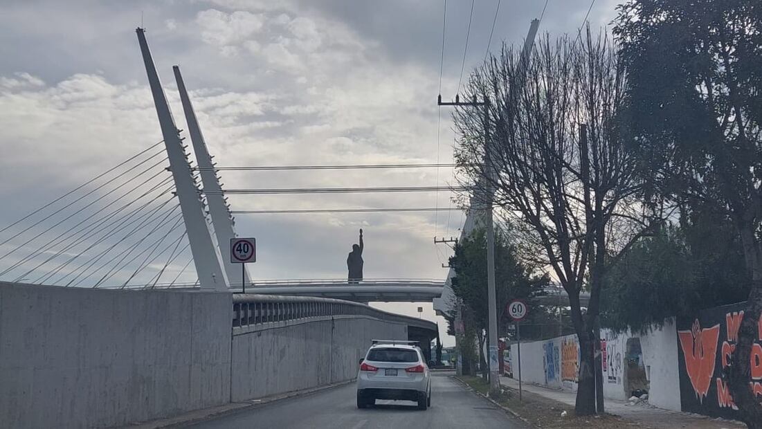 Contemplan estudio de movilidad para solucionar caos debajo del atirantado | Foto: Lorena Rosas
