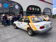 Video: Taxistas de Pachuca piden tarifa mínima de 50 pesos y taxímetro digital eficiente