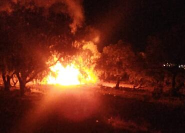 Incendio de cuartos cerca del bulevar Santa Catarina es controlado