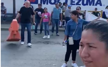 Padres bloquean bulevar en Huejutla por cierre de centro infantil