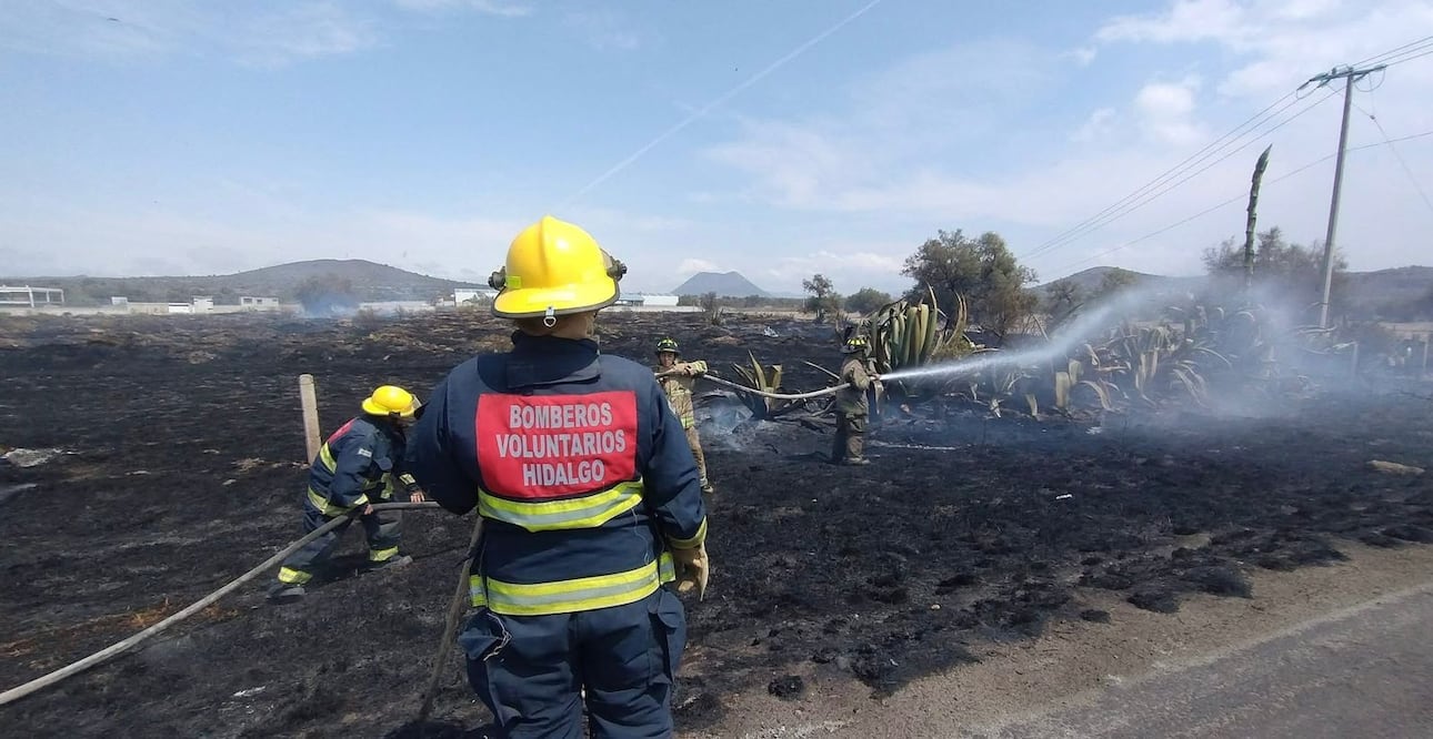 Incendio provoca bloqueo en la Pachuca–Ciudad Sahagún | Foto: especial