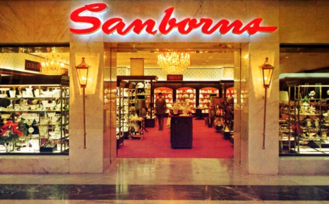 Slim reconoció que se han cerrado varias unidades, pero resaltó que los temas de falta de estacionamiento y rentas complicaba mantener la operación. Foto: Archivo/El Universal