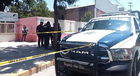 Asalto con violencia causa alarma en jardín de niños en Tepeji del Río
