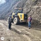 Reportan derrumbe en carretera de Tenango de Doria