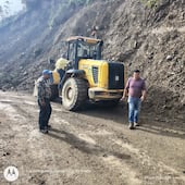 Reportan derrumbe en carretera de Tenango de Doria