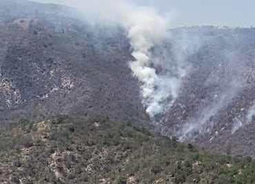 Incendio en Nicolás Flores controlado al 70%
