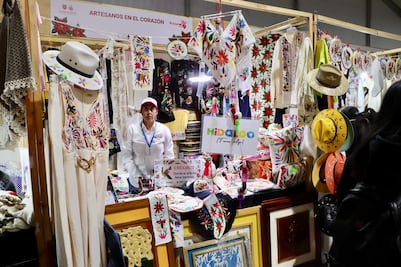 Hidalgo brilla en la verbena navideña de la CDMX con su riqueza artesanal