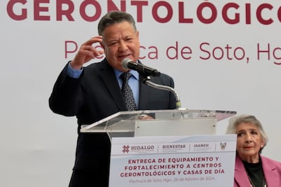 "Burocrática, obesa y cara", califica Menchaca la estructura de organismos autónomos