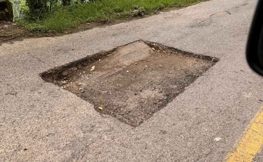 Habitantes de Chapulhuacán reúnen firmas para exigir rehabilitación de la carretera México-Laredo