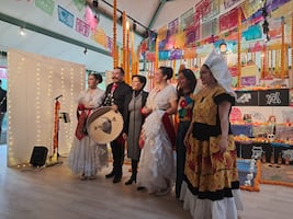 Concluyen festejos del Día de Muertos en Francia