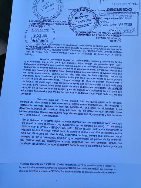 Protesta en CAM por acoso y corrupción; padres exigen la destitución de autoridades escolares | Foto: Grisel Lira