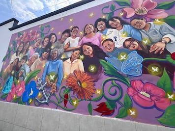 Mujeres de Tula plasman en un mural su visión de un mundo sin violencia de género