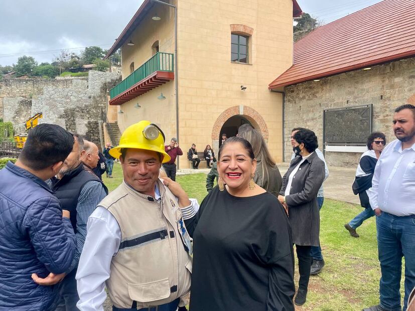 Inauguran "Memorial al Minero Inglés" en Real del Monte, a 200 años de la llegada de los mineros británicos | Foto: Turismo Hidalgo