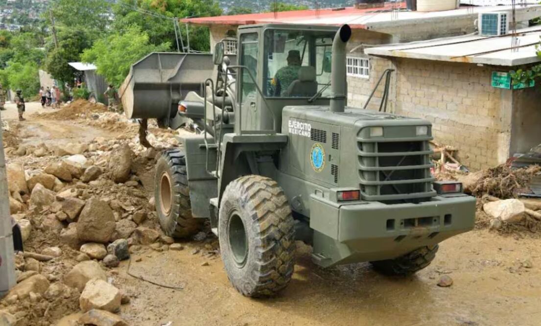 Defensa Nacional despliega maquinaria pesada en Plan DN-III-E por intensas lluvias en Querétaro, Hidalgo, Veracruz y Puebla. Foto: Especial
