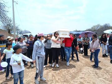 Familiares y amigos dieron el adiós a niña asesinada en Tulancingo