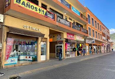 Comerciantes del Centro de Pachuca prevén aumento del 20-30 % en ventas por regreso a clases