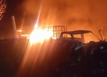Explosión de camioneta con huachicol provoca alarma en Tetepango