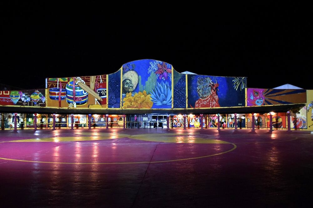 Carmina Orta Godínez y Katya Gabriela Zermeño dieron vida a la feria de Tulancingo I Foto: Grisel Lira