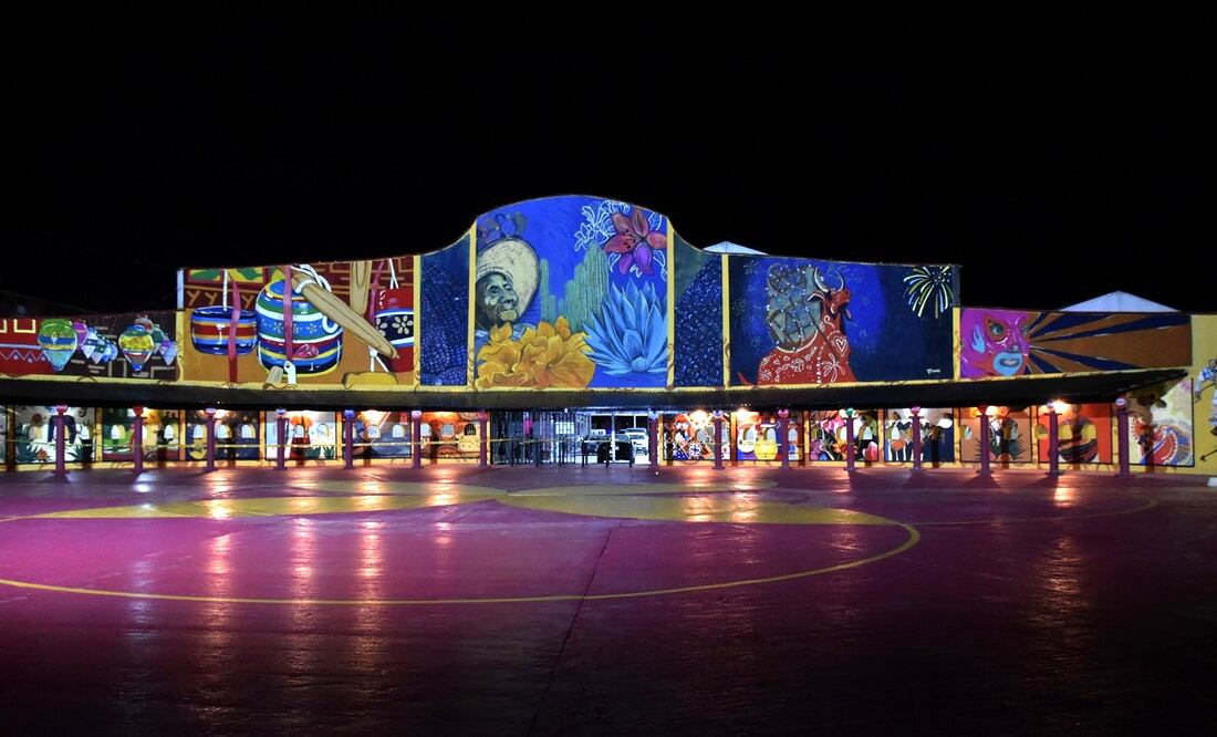 Carmina Orta Godínez y Katya Gabriela Zermeño dieron vida a la feria de Tulancingo I Foto: Grisel Lira