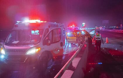 Rescatan a dos personas prensadas tras accidente automovilístico en la México-Pachuca