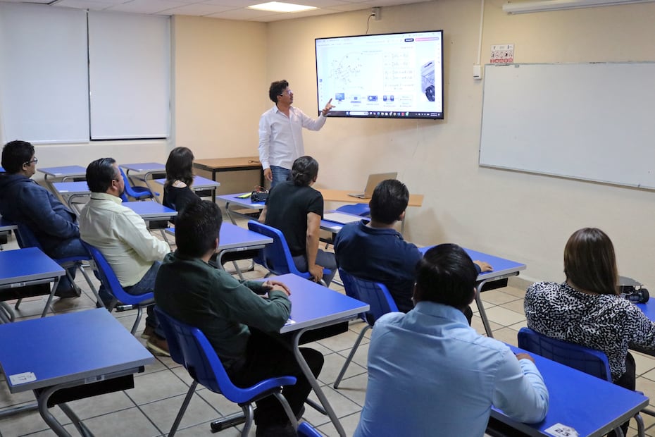 ¡Un robot con inteligencia artificial busca revolucionar el campo hidalguense! Foto: SEPH