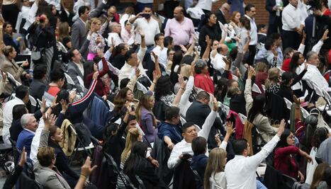 Claudia Sheinbaum felicita a diputados por aprobación de la reforma judicial