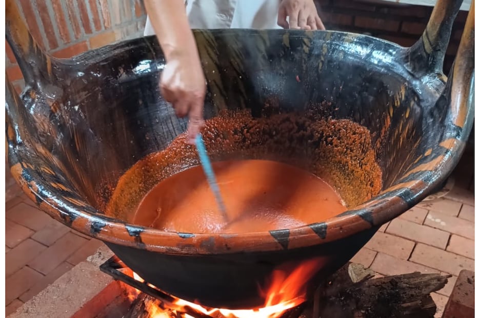 Foto: Cocina y tradición de México llega a Santiago Tulantepec para impulsar el talento gastronómico local
Foto: Grisel Lira