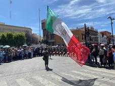 Pachuca celebra la Independencia con desfile cívico militar