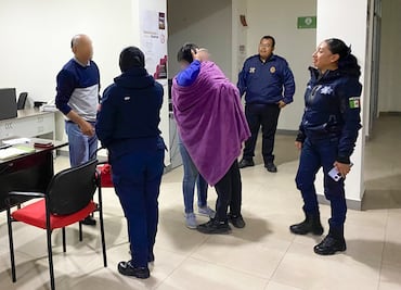 Policía Violeta auxilia a menor extraviado en Mineral de la Reforma